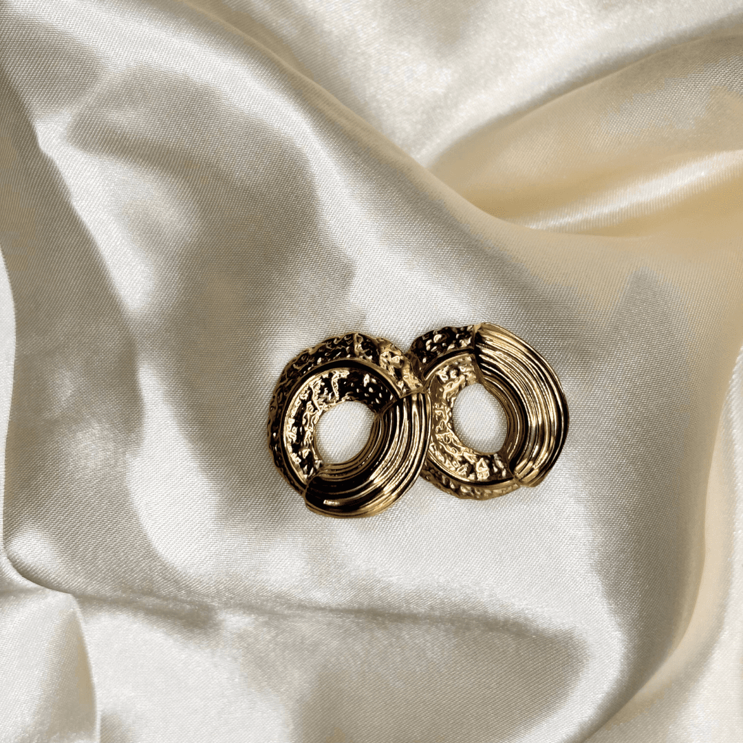 Boucle d’oreille Esso