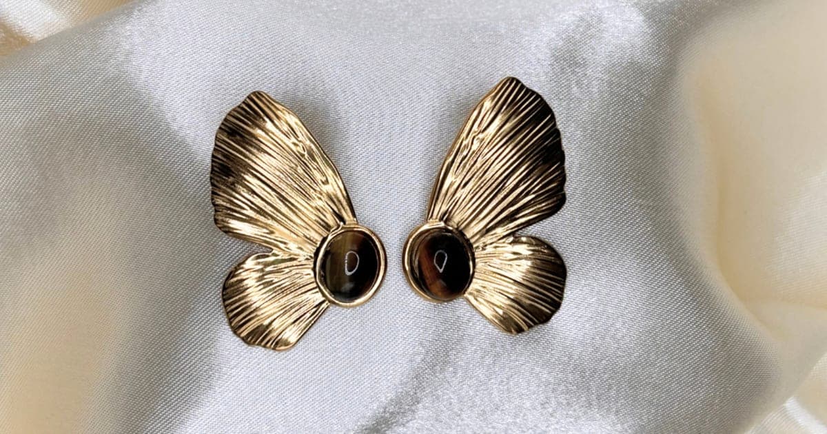 Bijoux vintage en 2026 : la tendance rétro qui séduit (et comment s'y mettre)